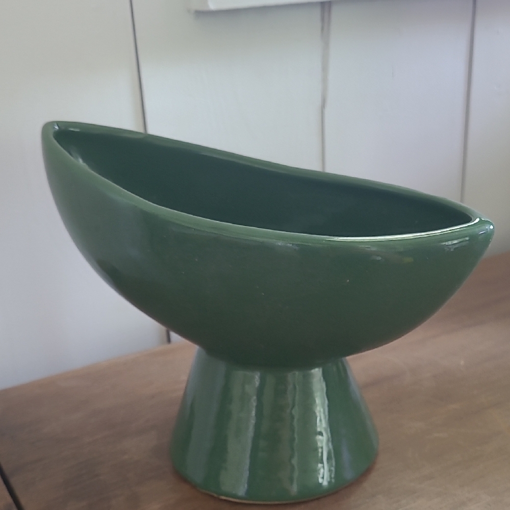 Elegant Green Ceramic Bowl